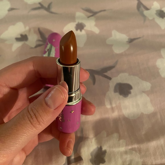 Lime Crime Unicorn lipstick duo in Hoodie and Fishnet - Picture 5 of 7